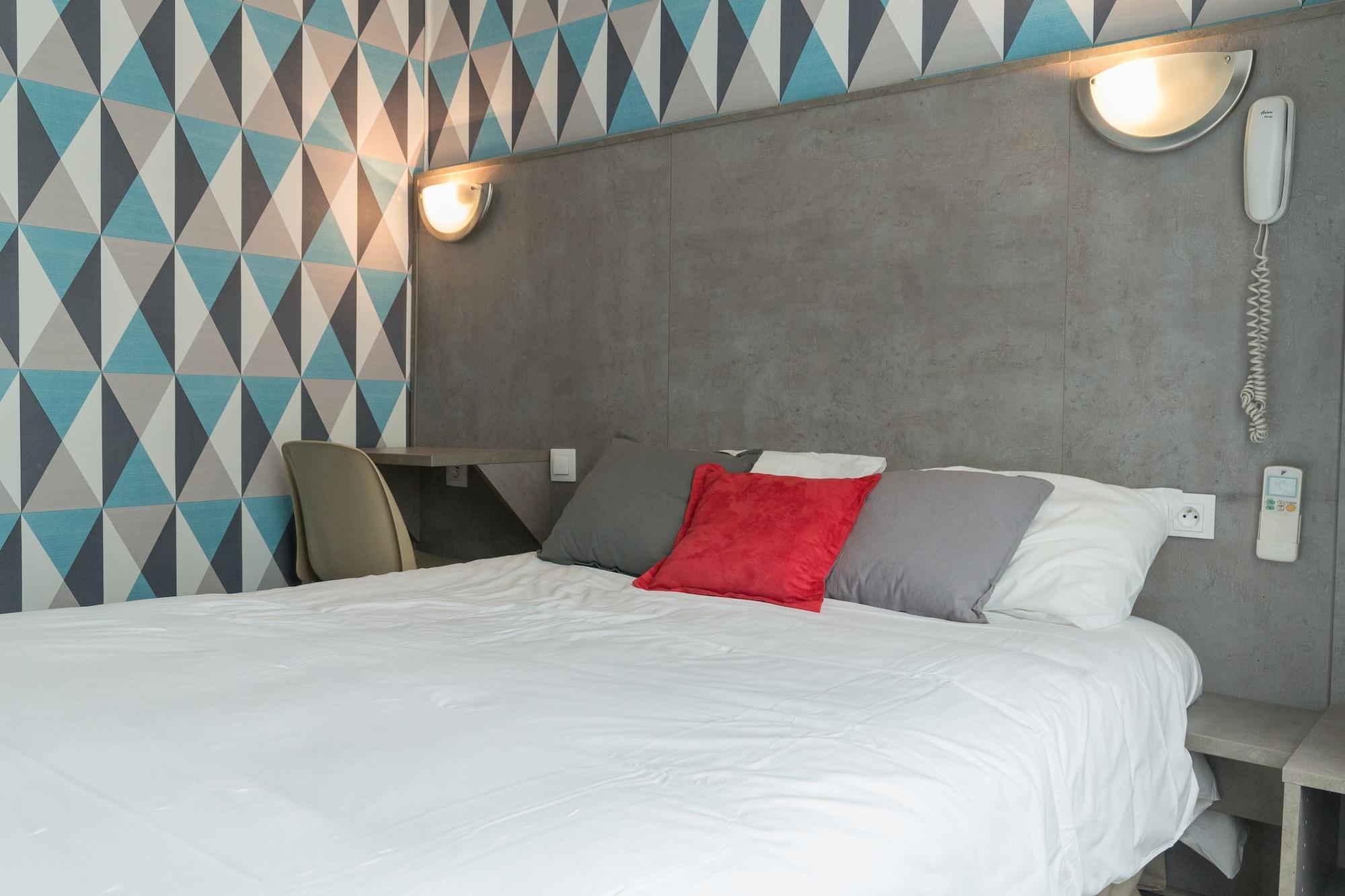 Panam Hotel Paris Gambetta- Place Gambetta-Mairie Du 20 Emme מראה חיצוני תמונה