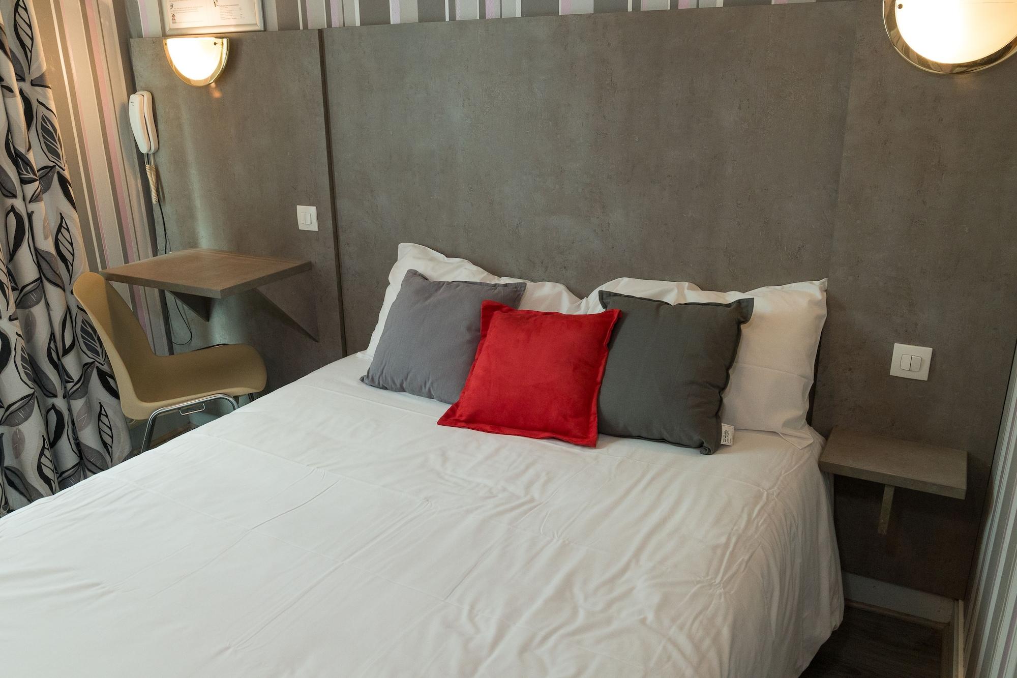 Panam Hotel Paris Gambetta- Place Gambetta-Mairie Du 20 Emme מראה חיצוני תמונה