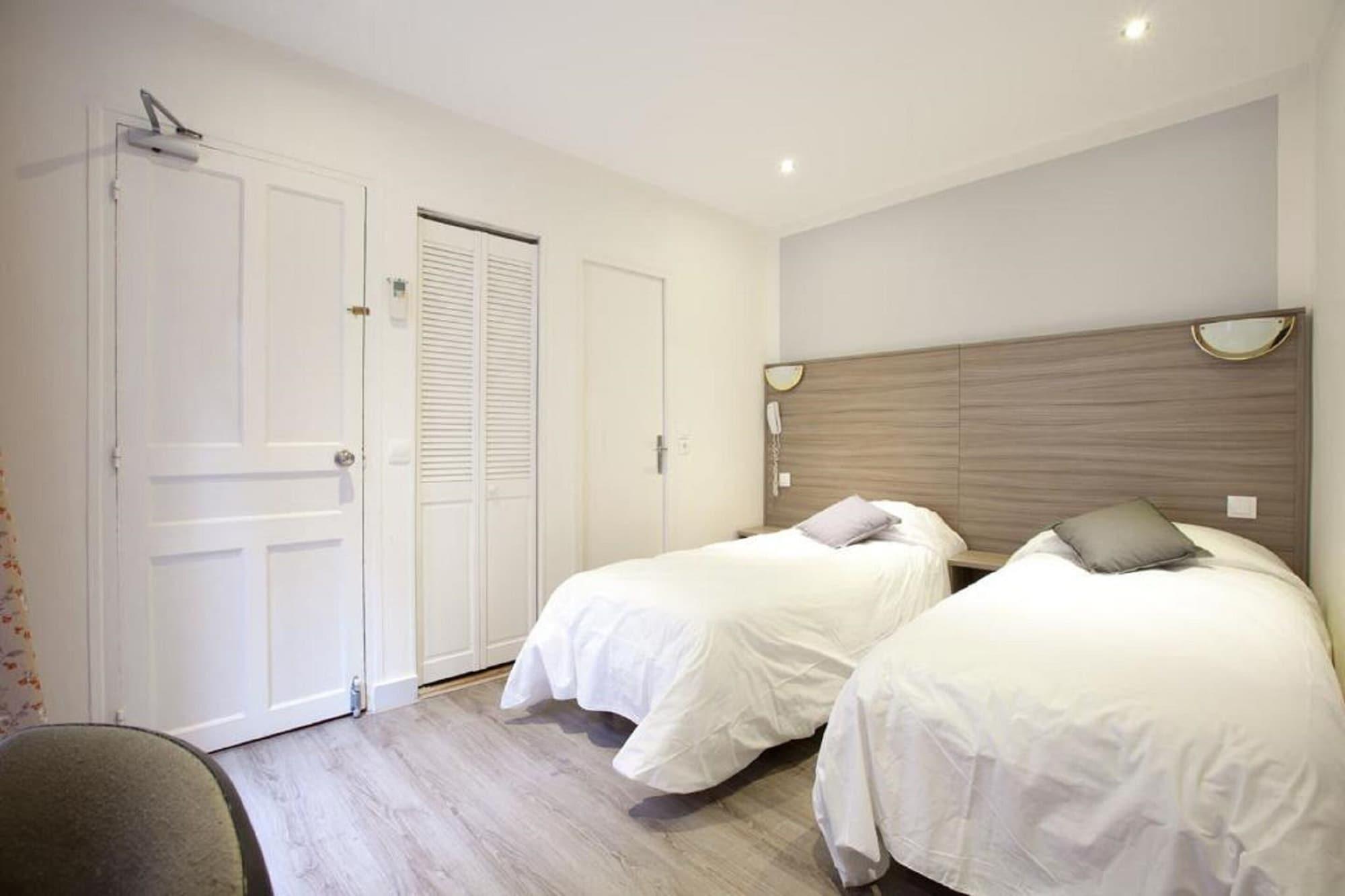 Panam Hotel Paris Gambetta- Place Gambetta-Mairie Du 20 Emme מראה חיצוני תמונה