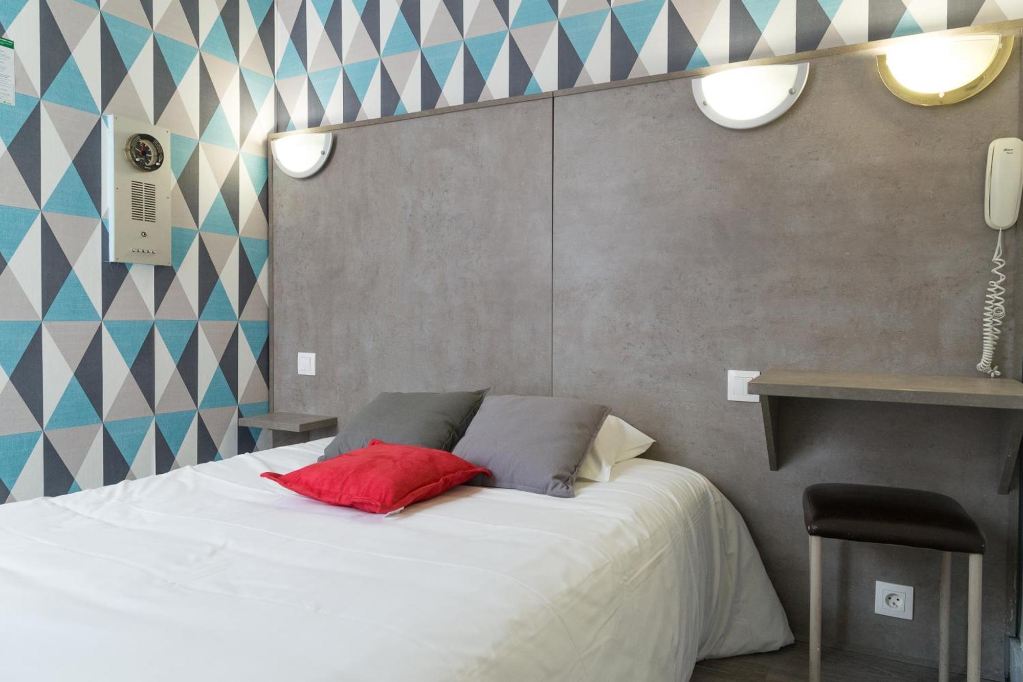 Panam Hotel Paris Gambetta- Place Gambetta-Mairie Du 20 Emme מראה חיצוני תמונה