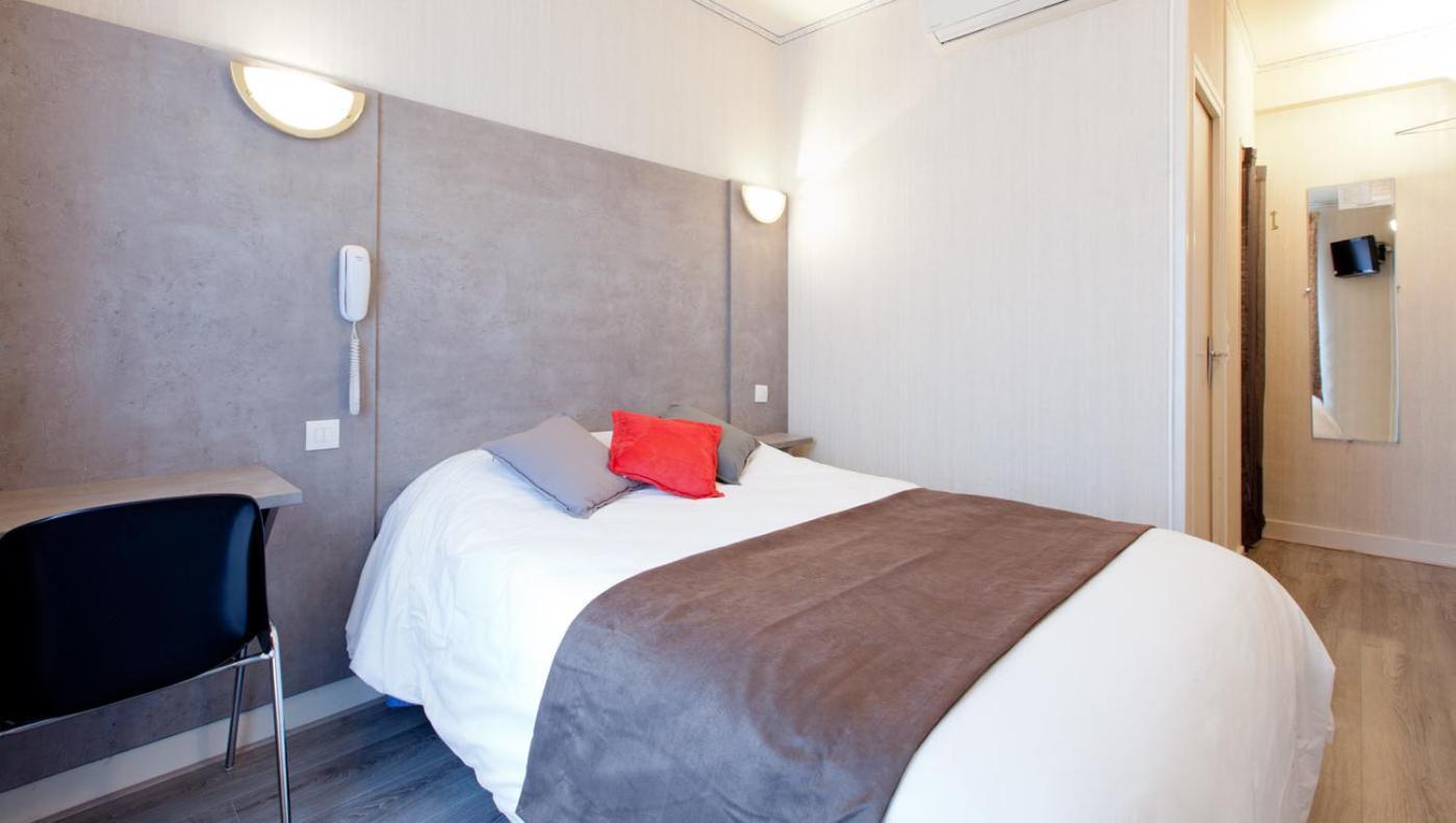 Panam Hotel Paris Gambetta- Place Gambetta-Mairie Du 20 Emme מראה חיצוני תמונה