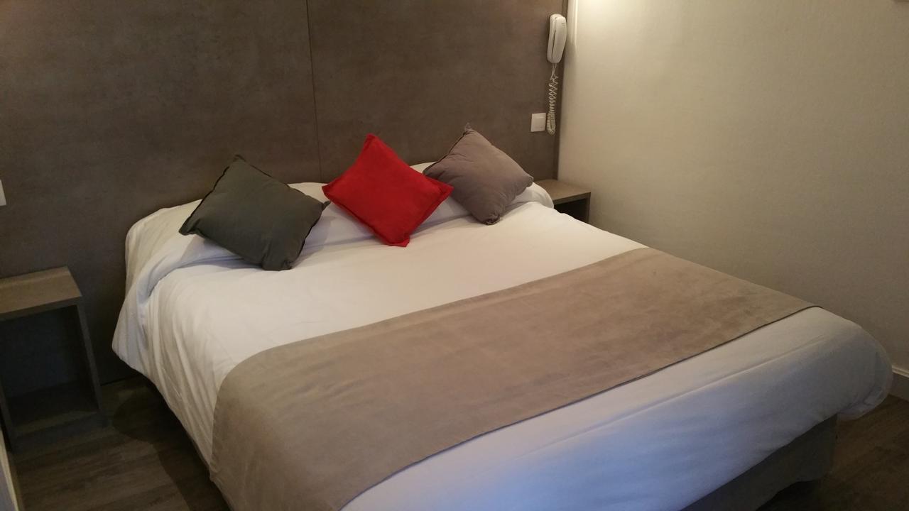 Panam Hotel Paris Gambetta- Place Gambetta-Mairie Du 20 Emme מראה חיצוני תמונה