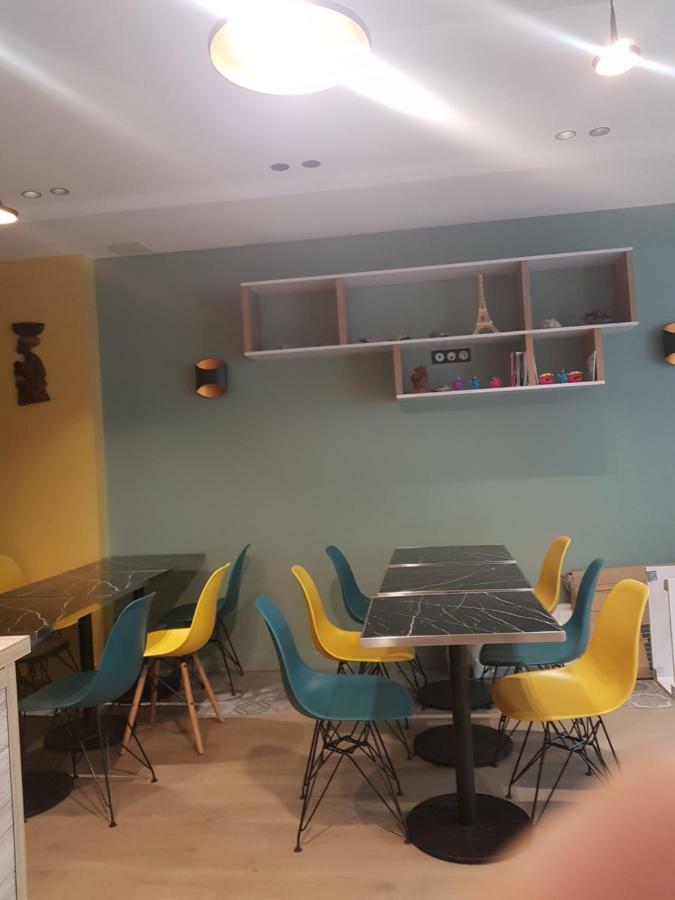 Panam Hotel Paris Gambetta- Place Gambetta-Mairie Du 20 Emme מראה חיצוני תמונה